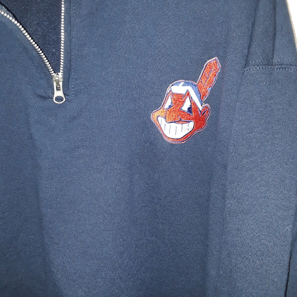 MLB Cleveland Indians Men's Sweatshirt - Picture 3 of 6